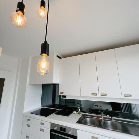 Appartement Spacieux Avec Balcon Saint-Fons Esterno foto